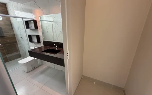 Casa de 3 Quartos no Centro