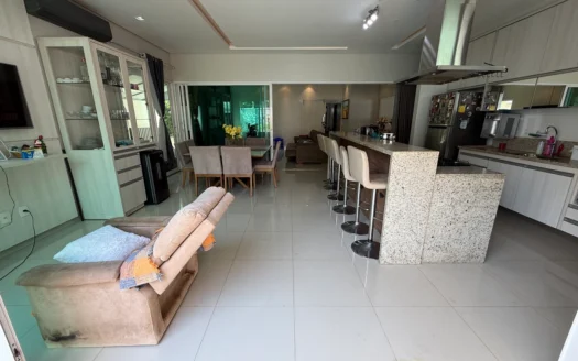 Casa de 3 Suítes + Escritório