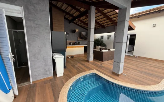 Casa de 3 Suítes na 207 Sul