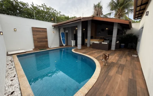 Casa de 3 Suítes na 207 Sul