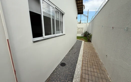 Casa de 3 Suítes na 207 Sul
