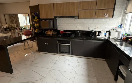 Casa de 3 Suítes na 207 Sul