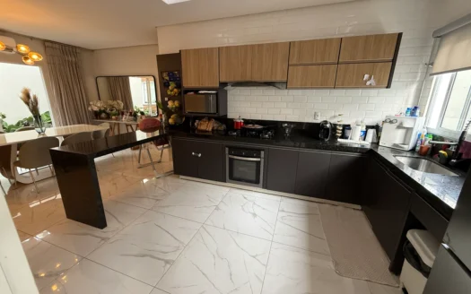 Casa de 3 Suítes na 207 Sul