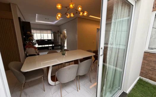 Casa de 3 Suítes na 207 Sul