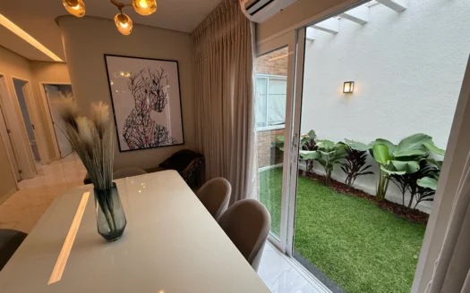 Casa de 3 Suítes na 207 Sul