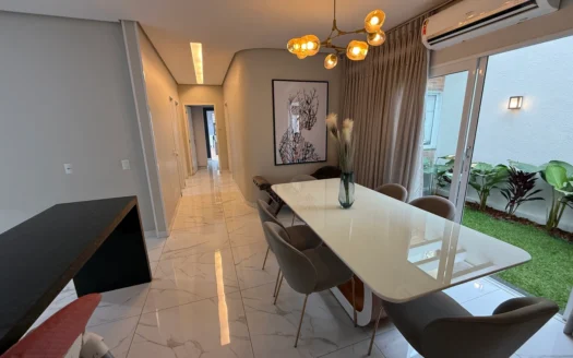 Casa de 3 Suítes na 207 Sul