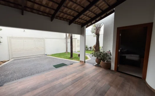 Casa de 3 Suítes na 207 Sul