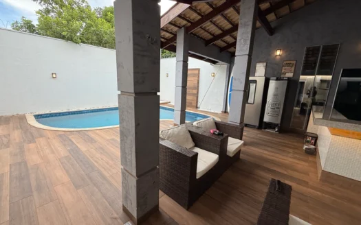 Casa de 3 Suítes na 207 Sul