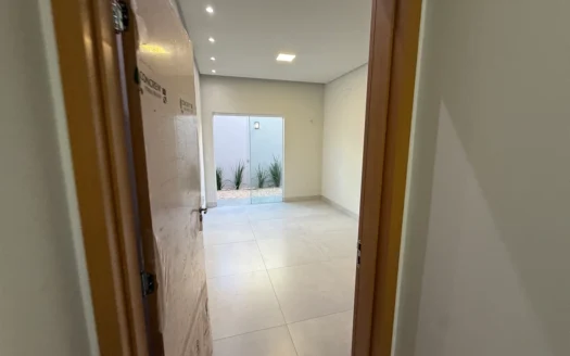 Casa Nova de 3 Suítes