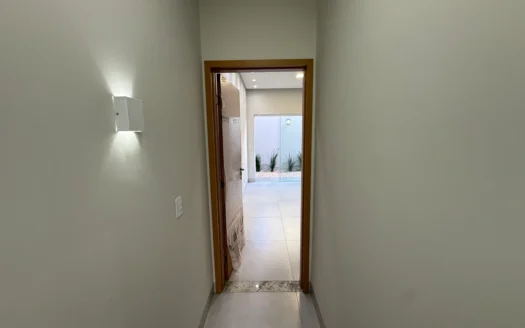 Casa Nova de 3 Suítes