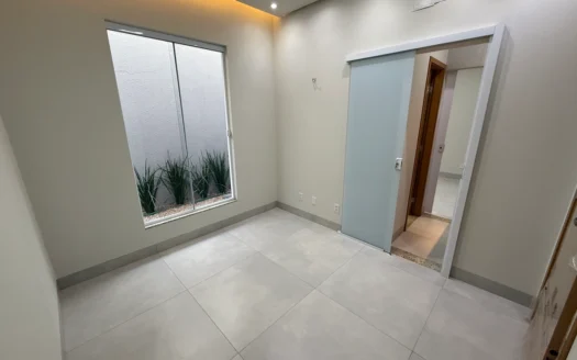 Casa Nova de 3 Suítes