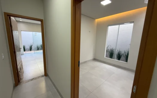 Casa Nova de 3 Suítes