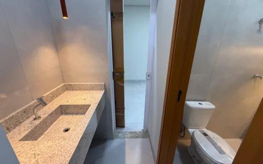 Casa Nova de 3 Suítes