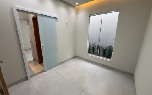 Casa Nova de 3 Suítes