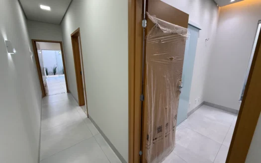 Casa Nova de 3 Suítes