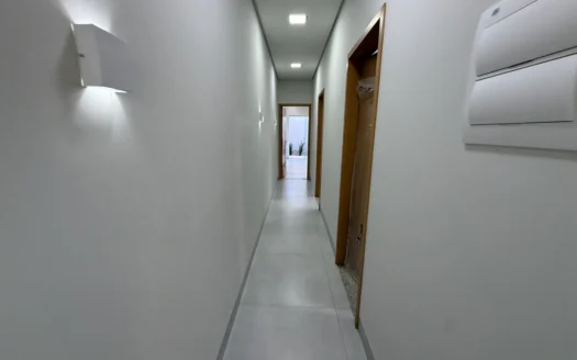 Casa Nova de 3 Suítes