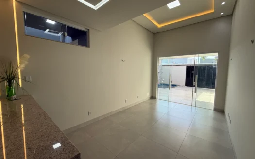 Casa Nova de 3 Suítes