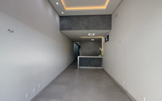 Casa Nova de 3 Suítes