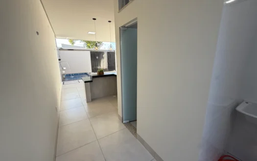 Casa Nova de 3 Suítes