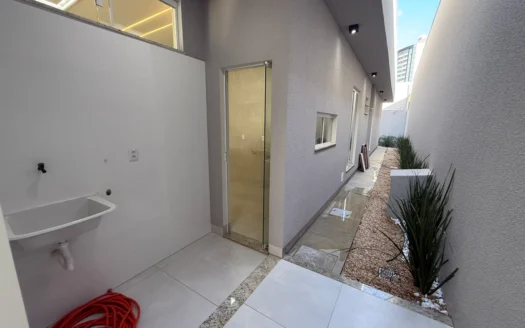 Casa Nova de 3 Suítes