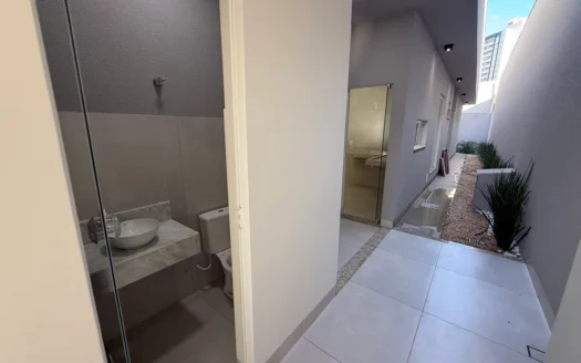 Casa Nova de 3 Suítes