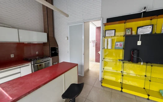 Casa de 3 Quartos sendo 2 Suítes