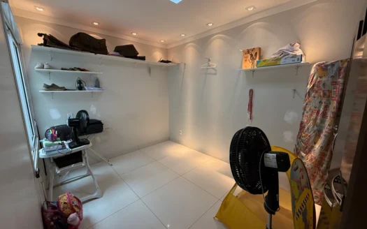 Casa de 3 Quartos sendo 2 Suítes