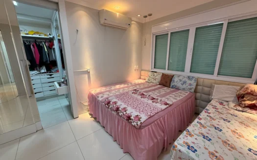 Casa de 3 Quartos sendo 2 Suítes