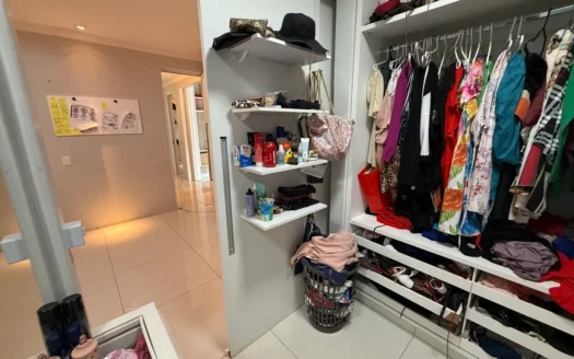 Casa de 3 Quartos sendo 2 Suítes