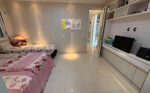 Casa de 3 Quartos sendo 2 Suítes