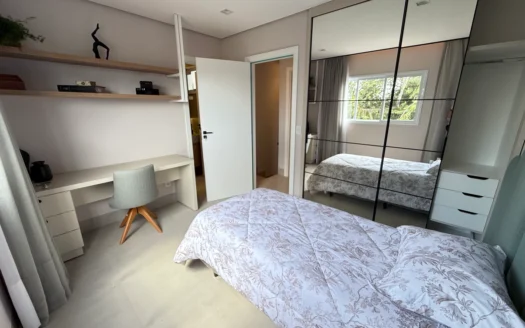 Sobrado em Condomínio