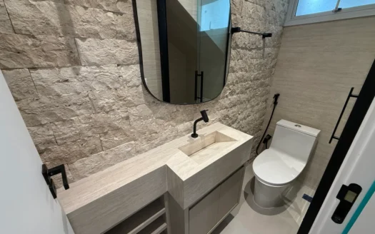 Sobrado em Condomínio