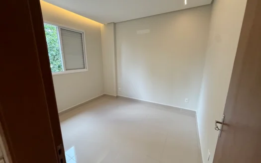 Apartamento com 3 Quartos