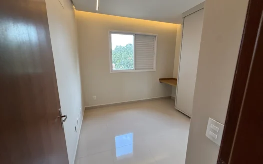 Apartamento com 3 Quartos