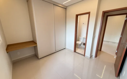 Apartamento com 3 Quartos