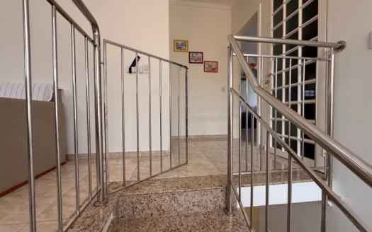 Sobrado com 4 Quartos
