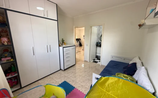 Sobrado com 4 Quartos