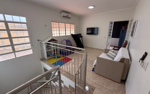 Sobrado com 4 Quartos