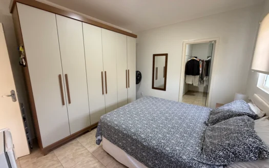 Sobrado com 4 Quartos