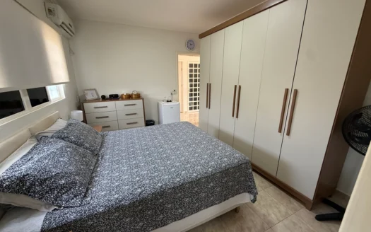 Sobrado com 4 Quartos