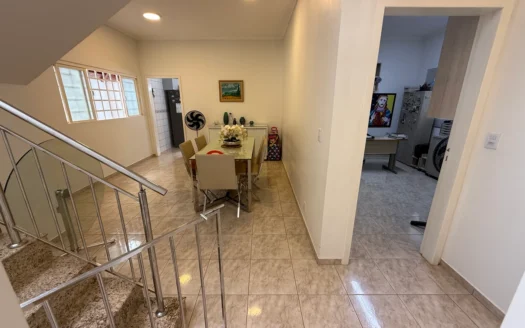 Sobrado com 4 Quartos