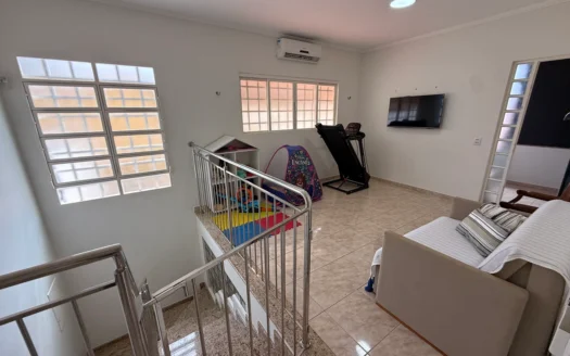 Sobrado com 4 Quartos