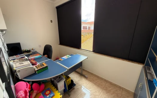 Sobrado com 4 Quartos