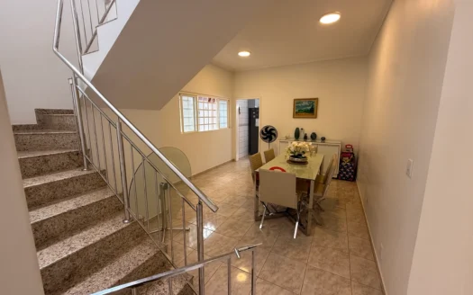 Sobrado com 4 Quartos