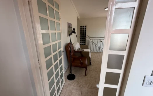 Sobrado com 4 Quartos