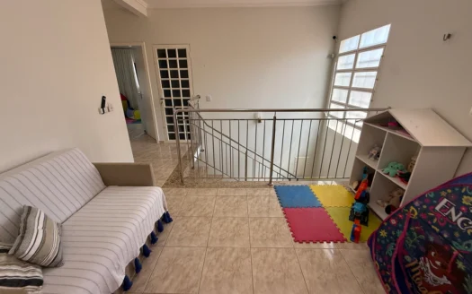 Sobrado com 4 Quartos