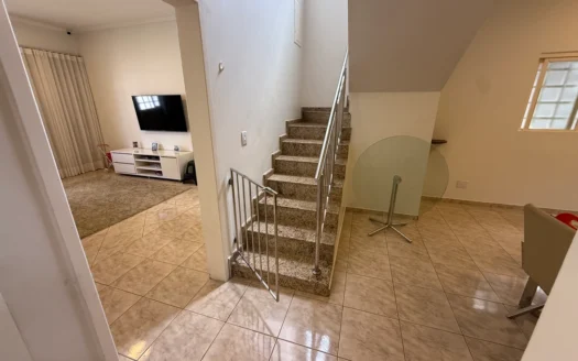 Sobrado com 4 Quartos