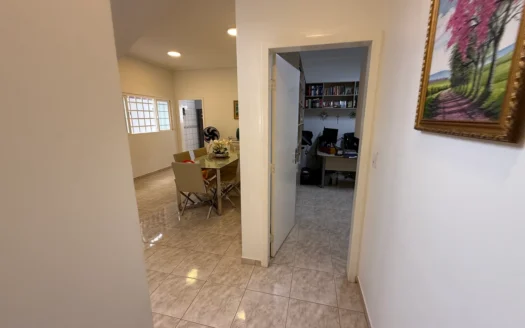 Sobrado com 4 Quartos