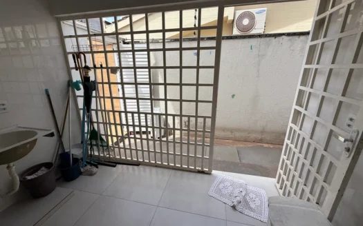 Sobrado com 4 Quartos