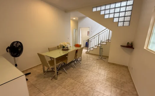 Sobrado com 4 Quartos